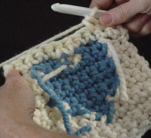 Crochet-Maggie-Weldon-How-To-Change-Colors-25