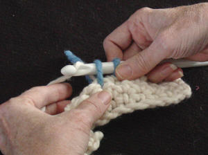 Crochet-Maggie-Weldon-How-To-Change-Colors-6