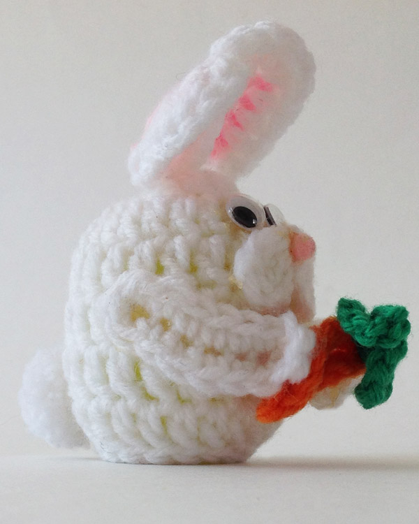 crochet-bunny-egg-critter-free-pattern-side-optw