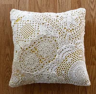 upcycled-doily-pillow