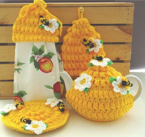 Crochet-Maggie-Weldon-Honey-Bee-Kitchen-Set-PA779_large