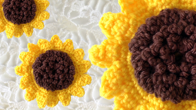 maggies-crochet-large-sunflower-free-pattern-close-up